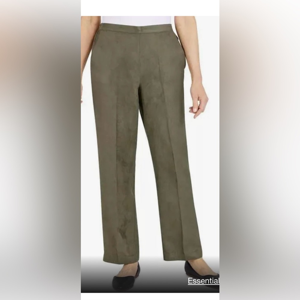 NWT Alfred Dunner Pull-on Pants sz 16
